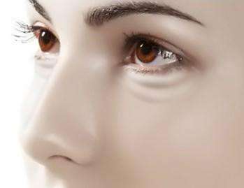 自體材料鼻部整形效果能維持多久?