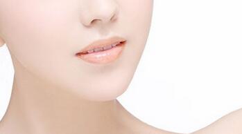 雙下巴吸脂怎么樣?