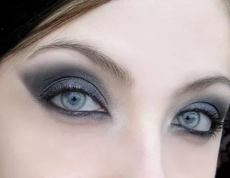 為什么歐洲人的眼睛看起來比我們的大？