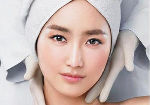 <a href='/sz/' target='_blank'><u>深圳整形</u></a>去疤痕靠譜么?