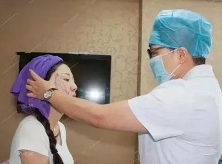 急救面部松弛,60分鐘年輕10歲!