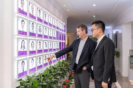 重慶美萊&美國(guó)強(qiáng)生全*戰(zhàn)略升級(jí)合作,聯(lián)合打造12星座維密胸模