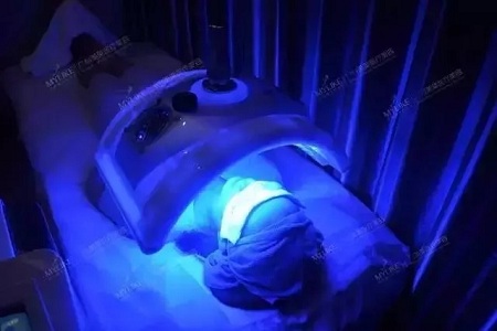 愛長痘痘的你,應該試試這道光!