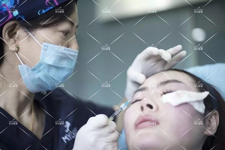 想要?dú)W式大眼,一定要注意與這個(gè)部位協(xié)調(diào)!